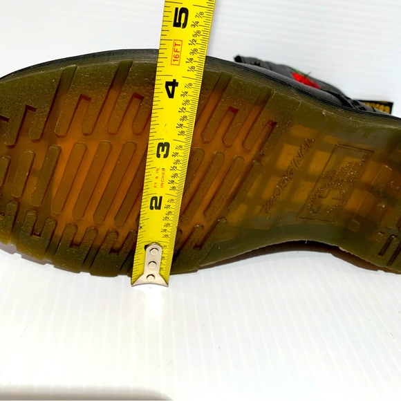 DR MARTENS women boots, Floral black leather red roses
Size 9 - Picture 9 of 10